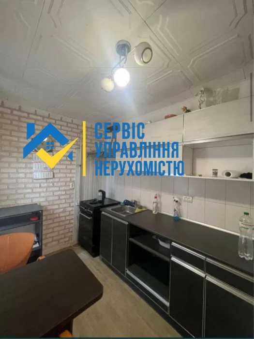 Продам часть дома м. Спортивная двор 13сот.