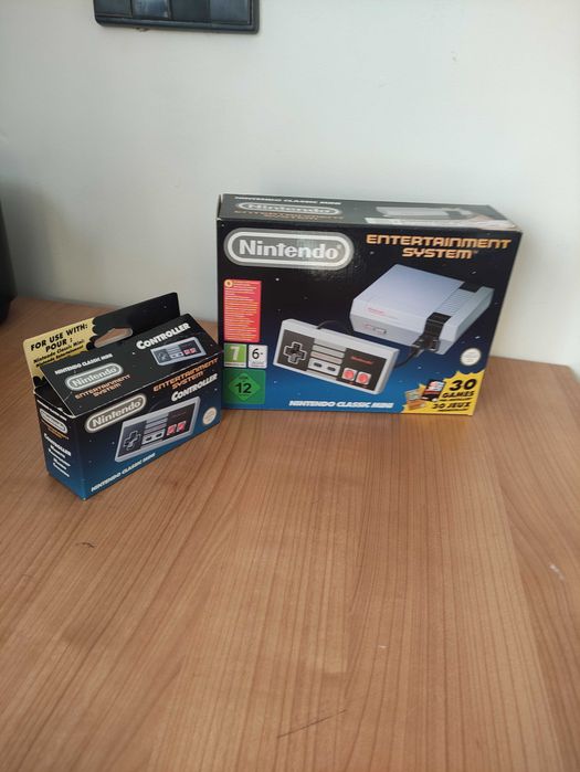 Nintendo Classic Mini (NES) + Comando Extra — Como Nova