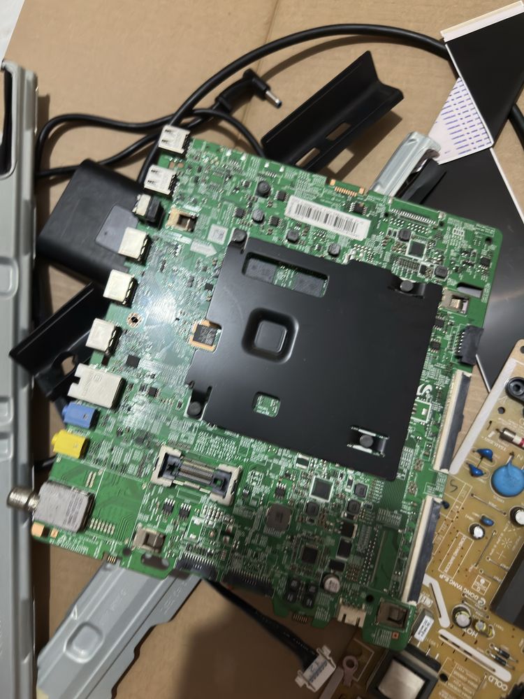 Samsung UE40KU6100k