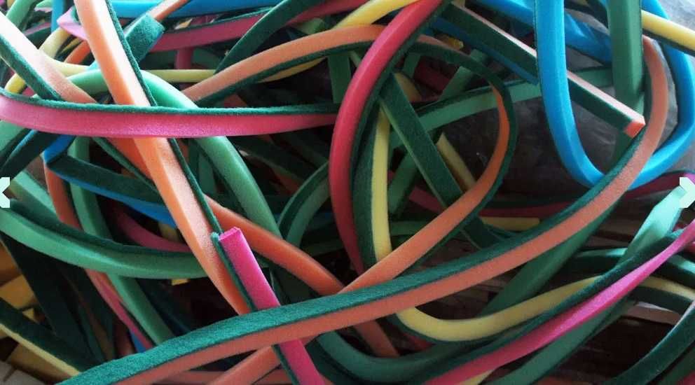 Ścinki pianki pianka Pur z fibrą Wypełniacz paczek legowisk