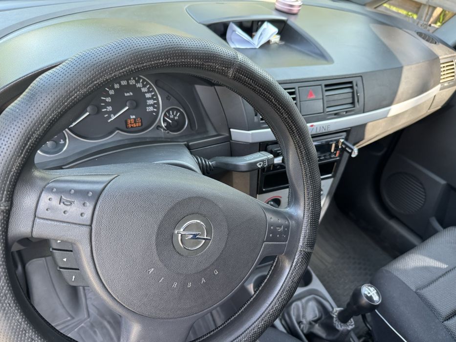 Прадається опель меріва