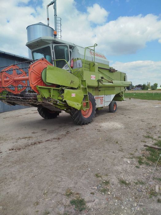 Kombajn class dominator 76