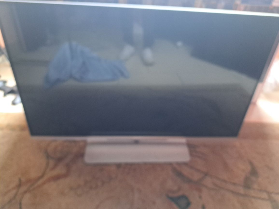 Telewizor Philips 42 cale uszkodzony