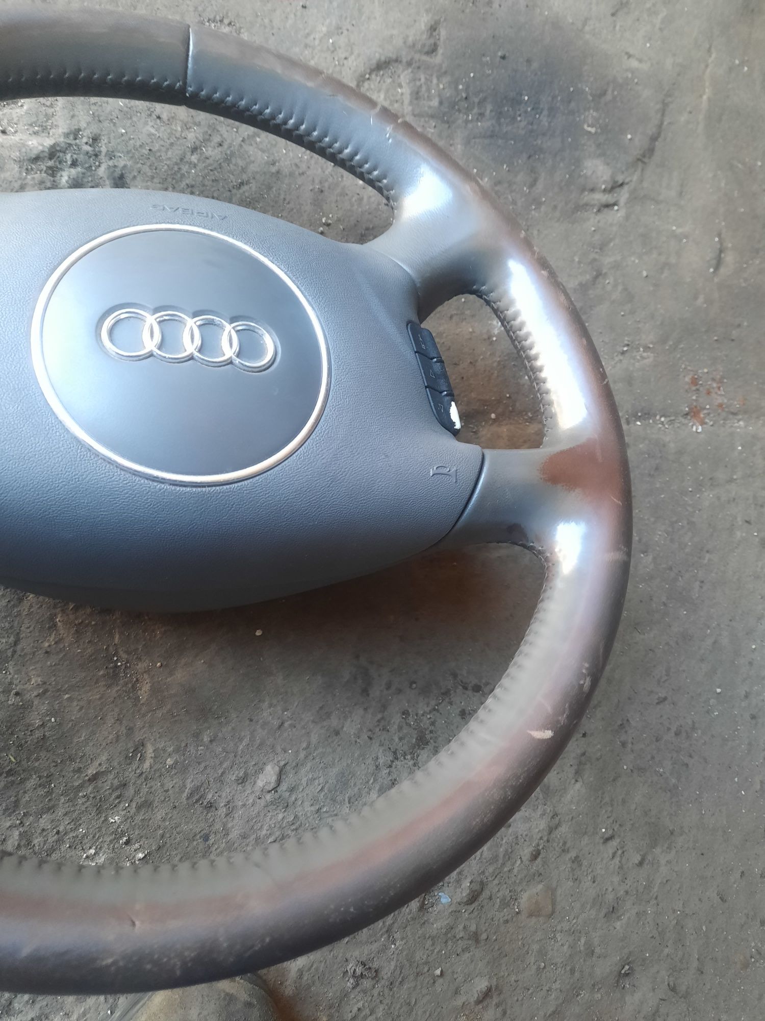 Audi a4 b6 b7 kierownica multi jasna