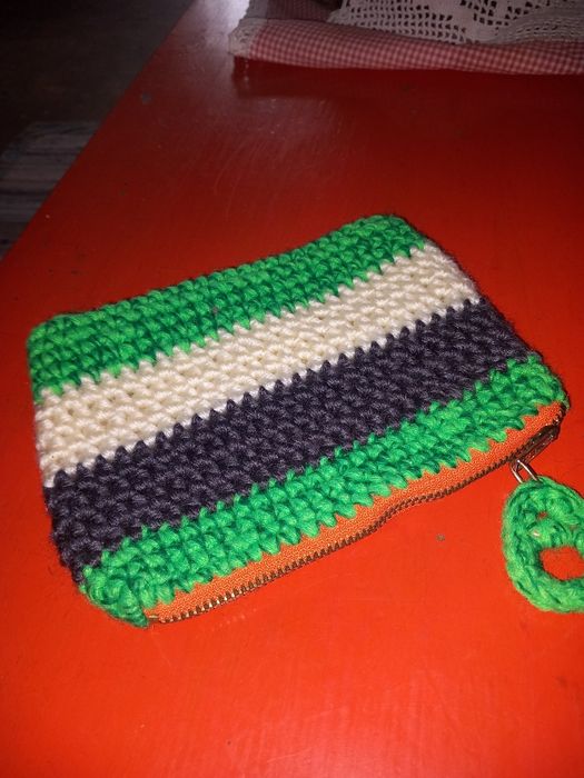 Bolsa pequena feita a mão