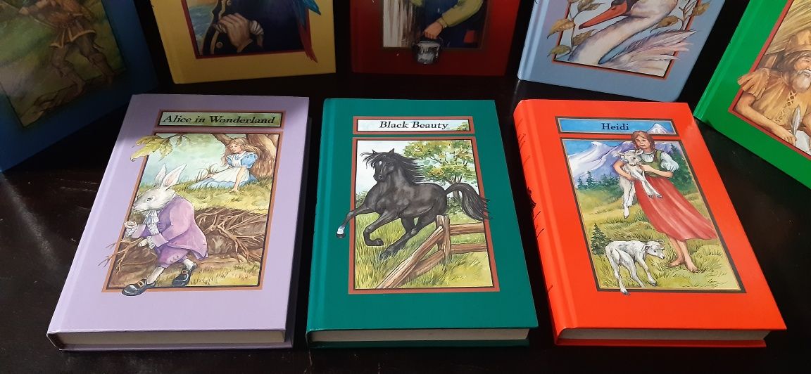 Coleção de 8 livros em inglês "The Children's Classics"