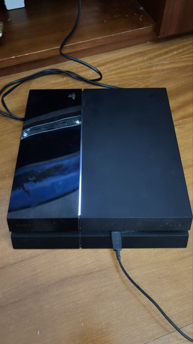 Ps4 slim otimo estado com jogos e acessorios