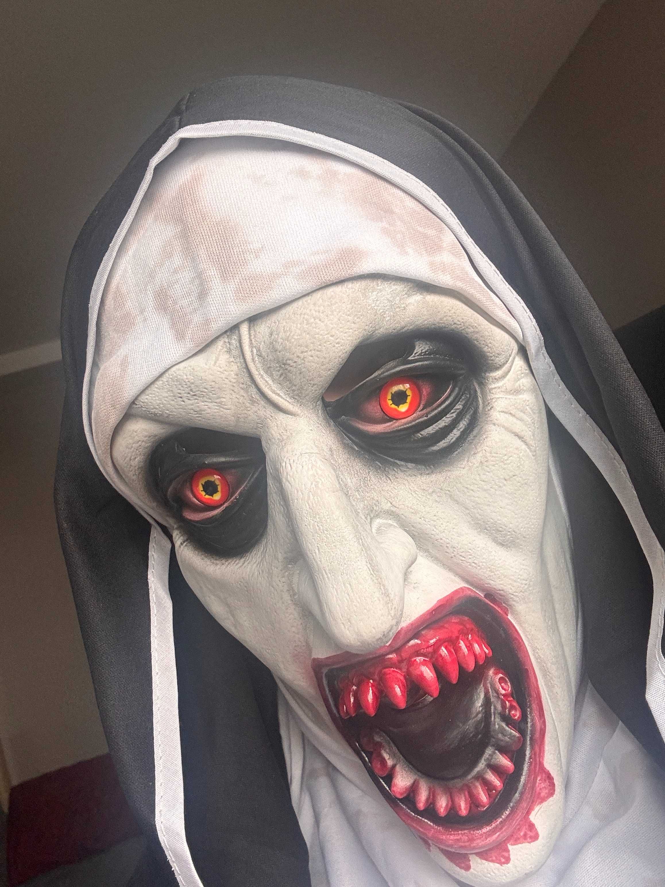 Máscara de Halloween Valak nova