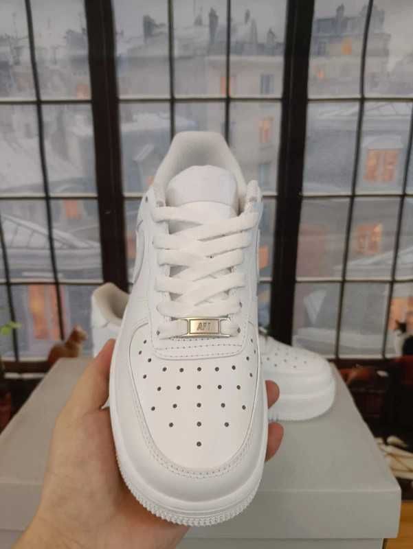 Nowy oryginał Nike Air Force 1 Low '07 White 38