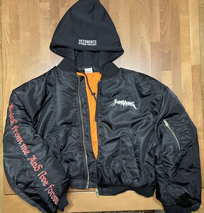 Куртка VETEMENTS Total Fucking Darkness Bomber Кроп-Фіт бомбер