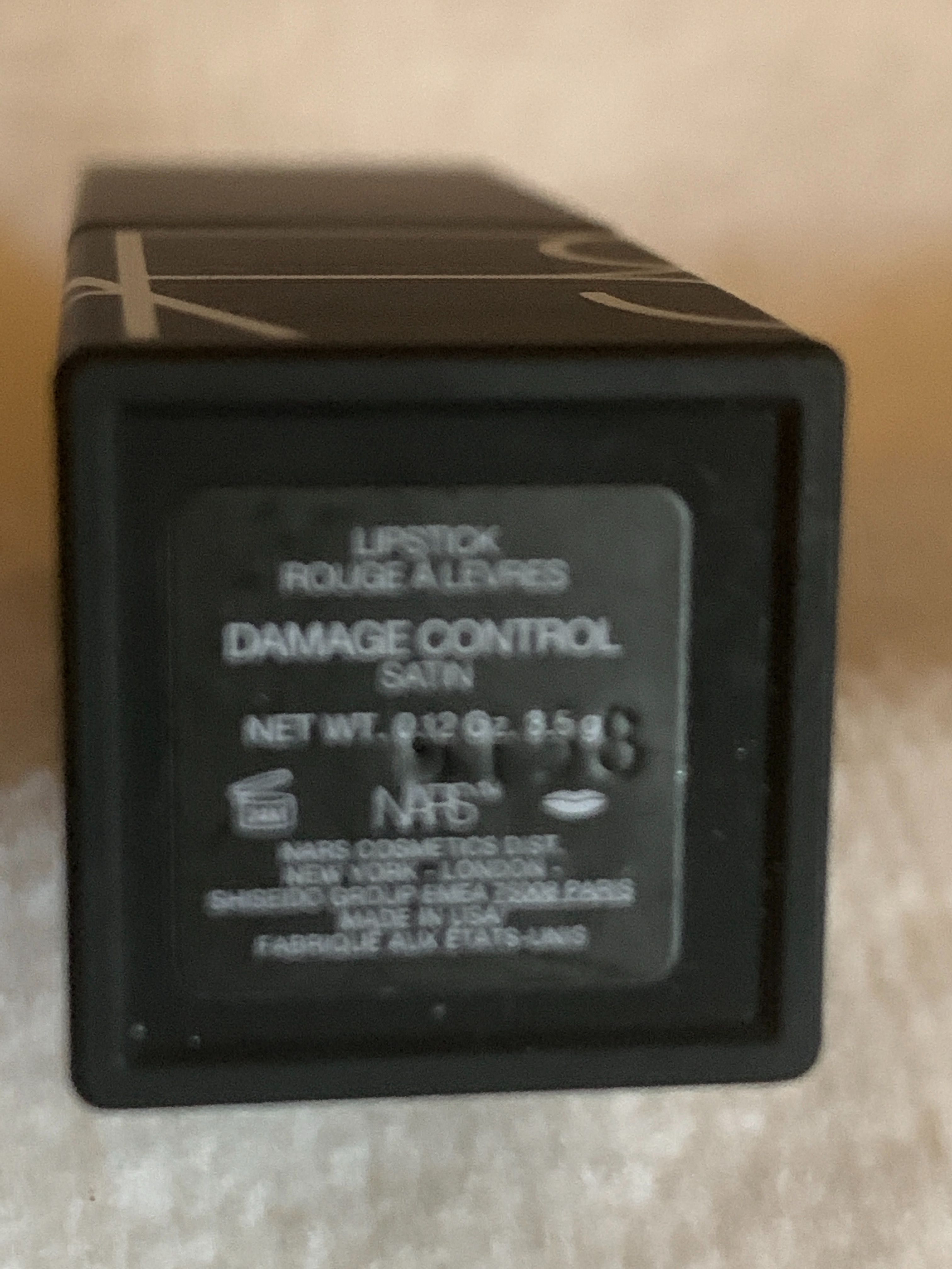 Pomadka NARS Satin Damage Control