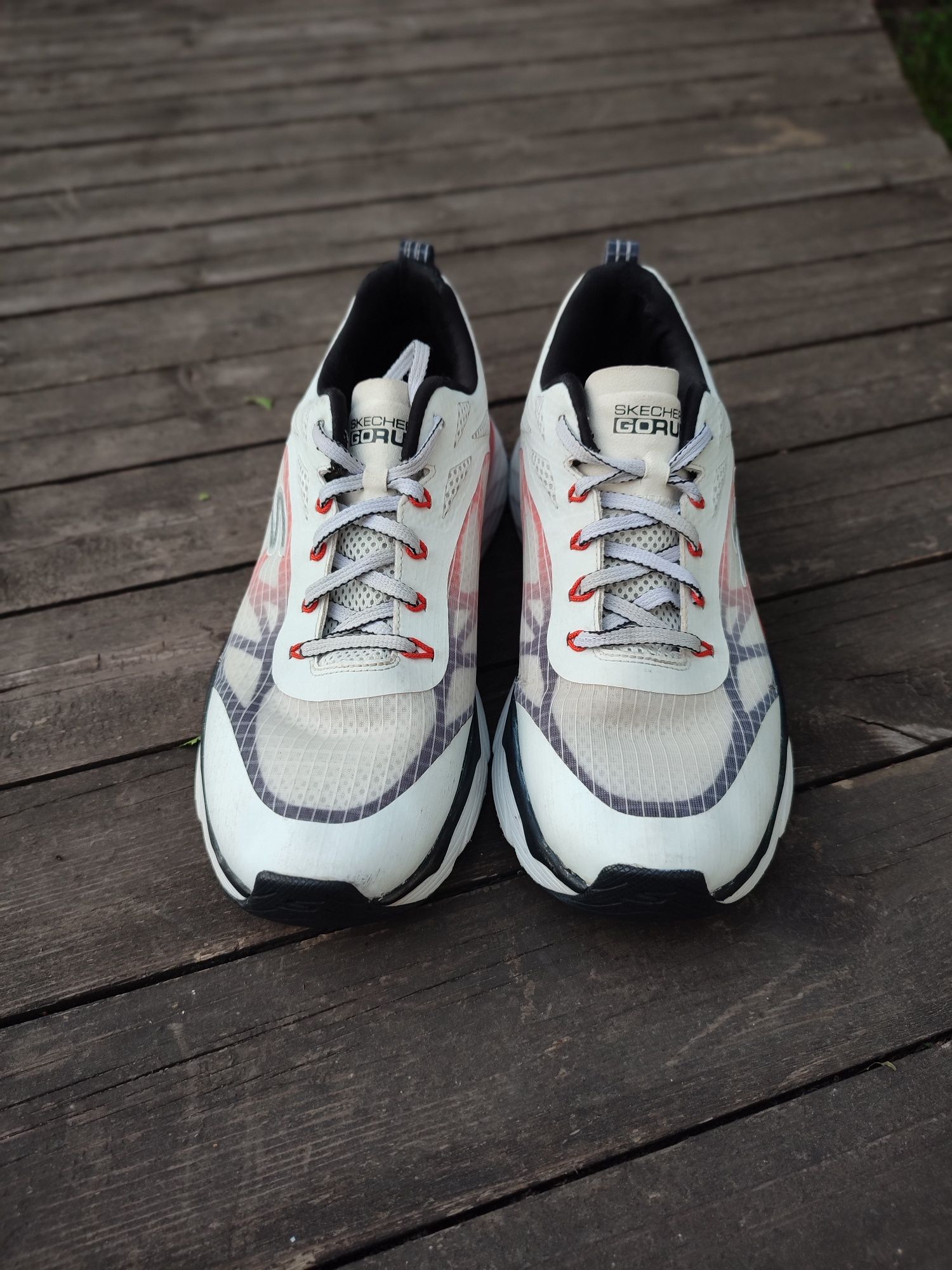 Кроссовки Skechers Max Cushioning Elite