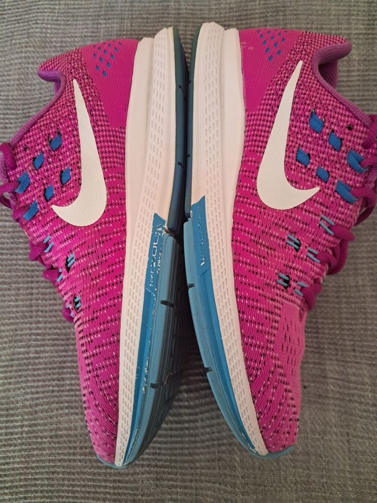Жіночі кросівки Nike Zoom р 41