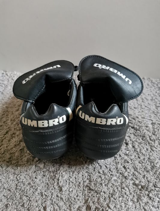 Chuteiras Umbro c/etiqueta