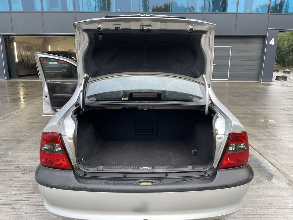 Продам хороший автомобиль полностью на ходу