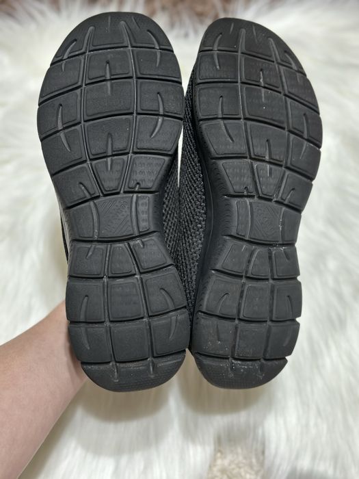 Оригінальні кросівки skechers 39 розмір