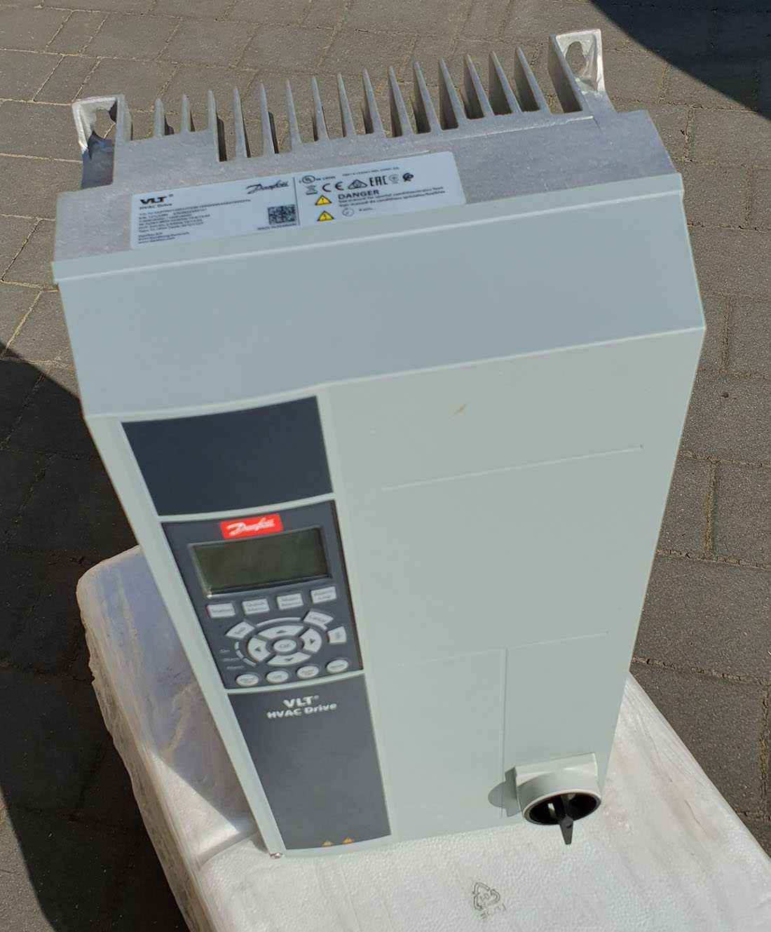 Falownik DANFOSS 131L5086 FC-102P7K5T4E55H1