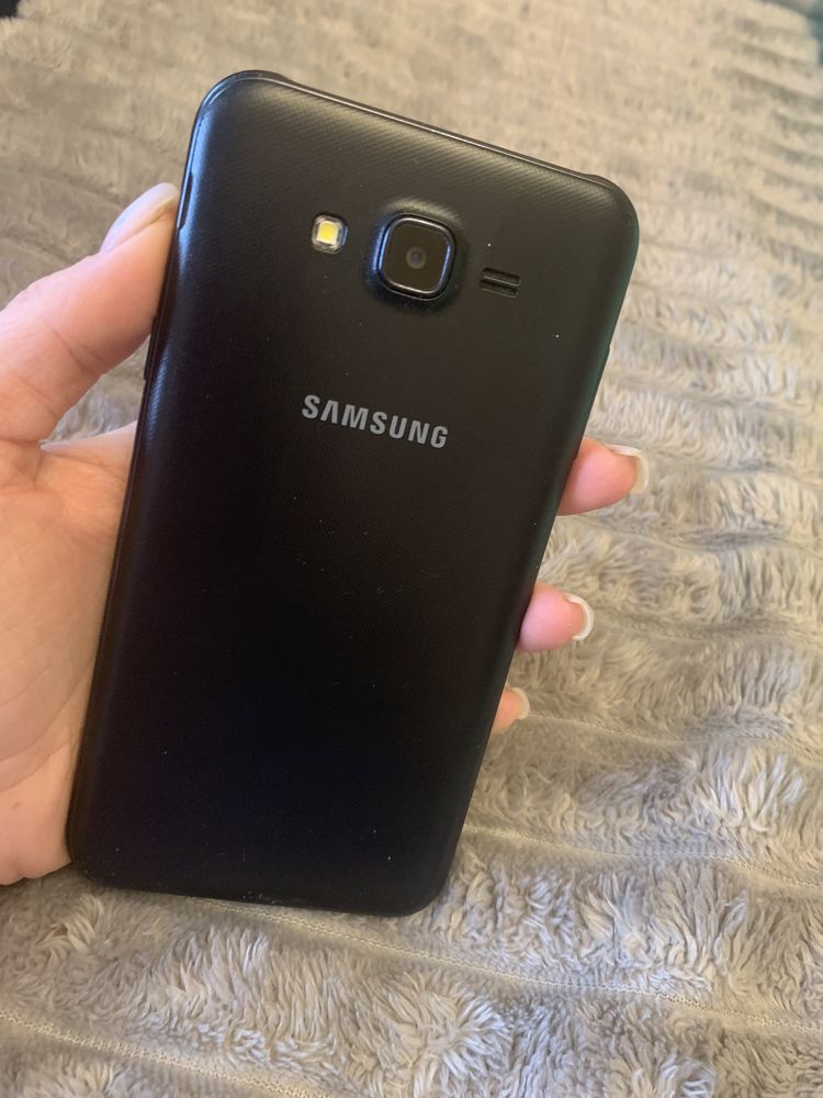 Samsung Galaxy J7 Neo