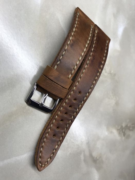 Шкiряний ремiнець для  годинника. З якісной шкіри. Ручна робота