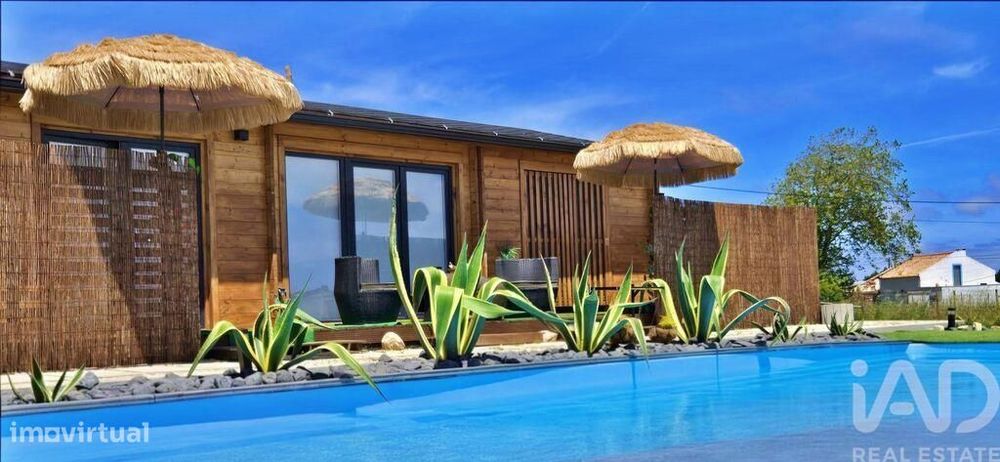 Casa T2 em Caldas da Rainha - Santo Onofre e Serra do Bouro de 107,00