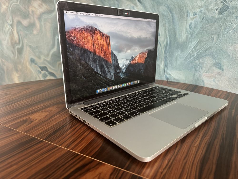 MacBook Pro (Retina, 13-calowy, początek 2015 r.) 