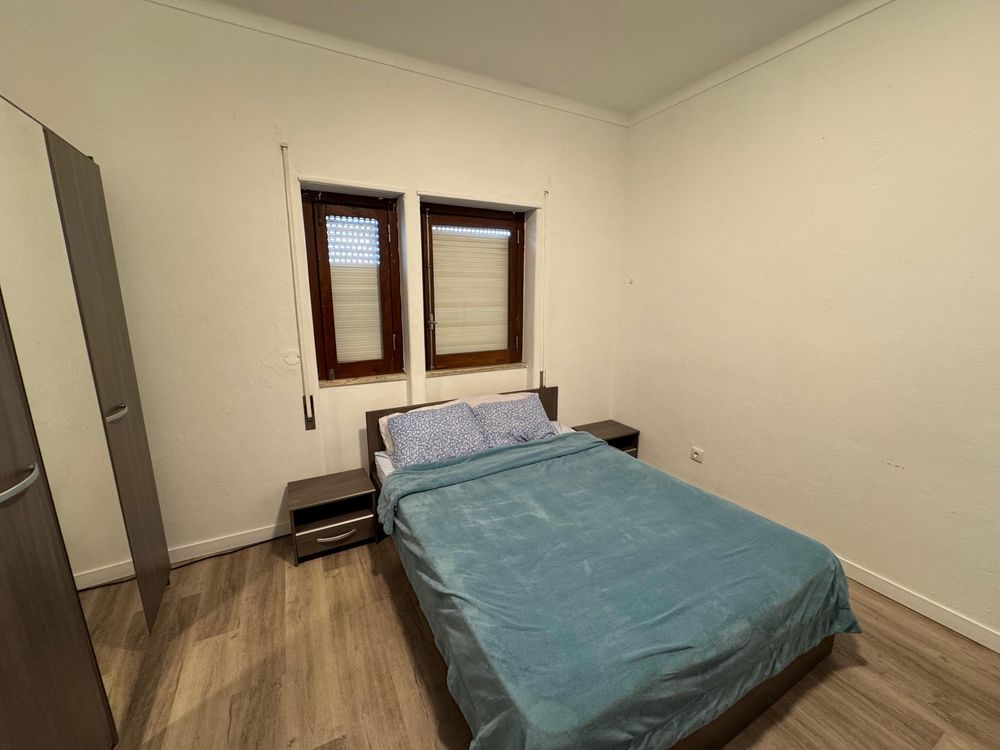 Quarto casal com contrato