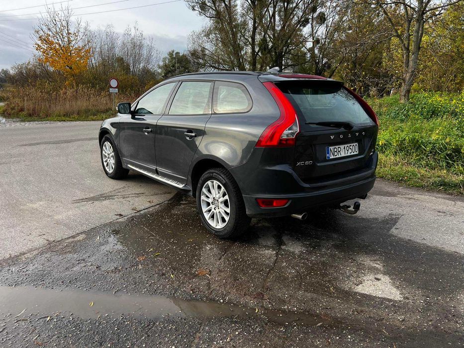 Volvo XC 60 D5 AWD 2.4 205KM