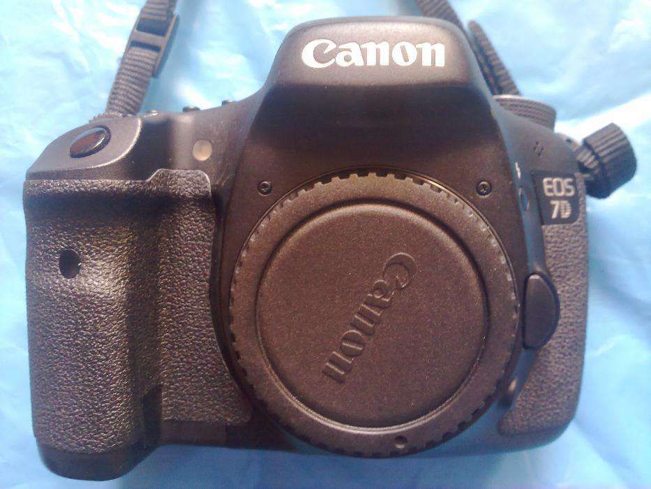 Canon 7d ( 18 MP ) 8 fps ( Tenho 4 Corpos ) Posso tmb vender separadas