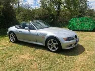 BMW Z3  ainda com algum material disponivel