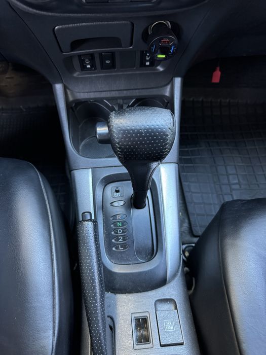 Продам Tayota rav4