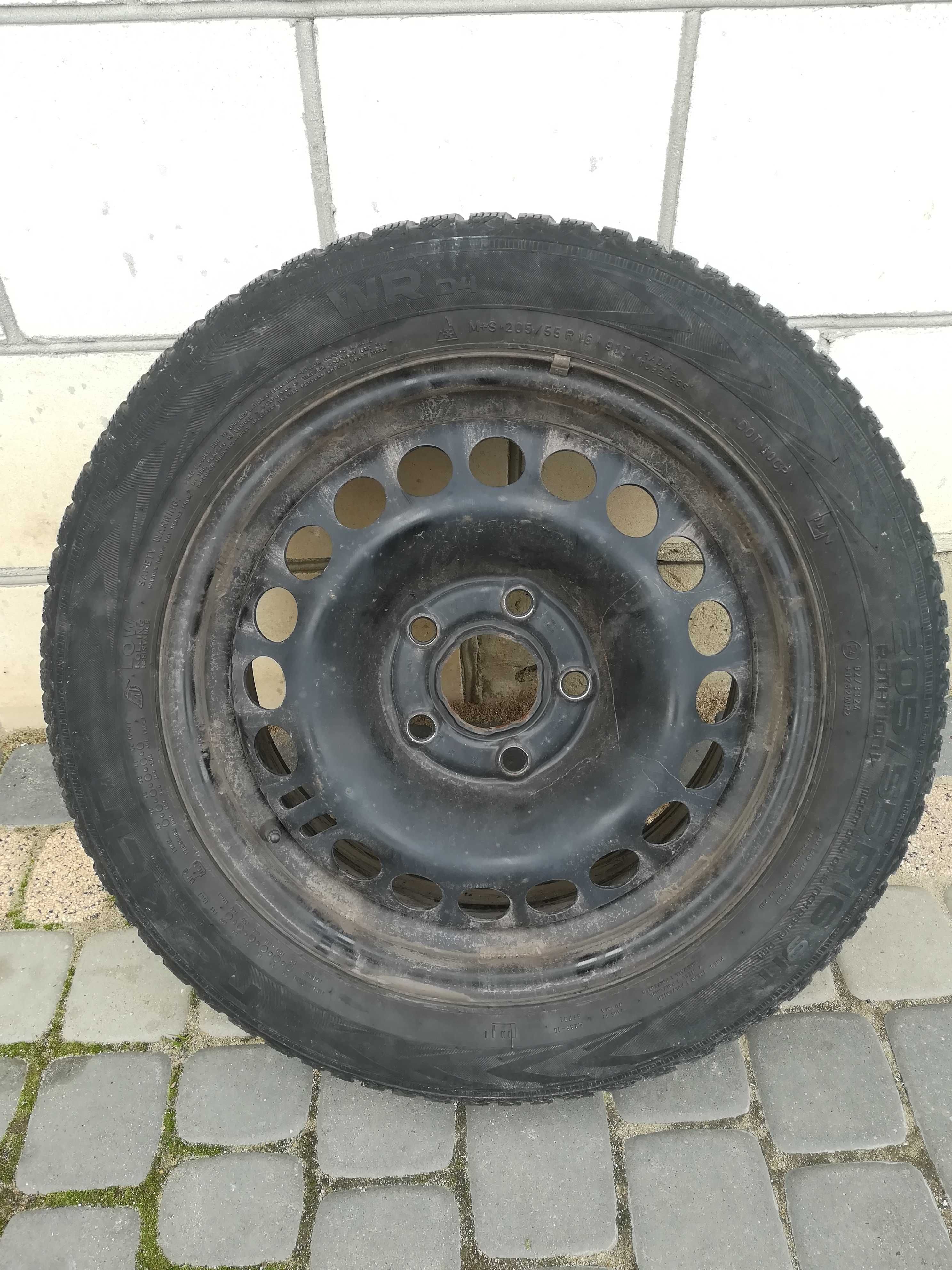 Opony Nokian Wr D4 205/55/16