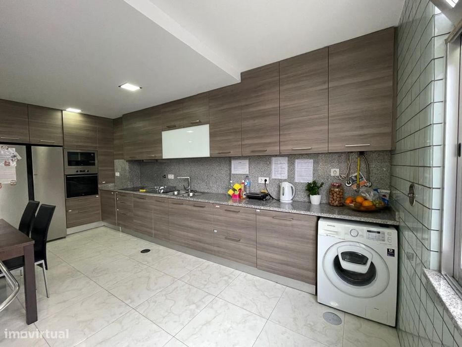 QUARTO (Suite com casa de banho privada),centro de Oliveira de Azeméis