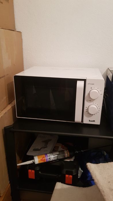 Microondas kunft 20L