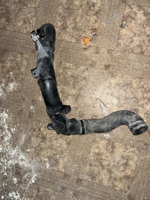 Патрубок на интеркулер левый правый vw tiguan 2/ 2018 / allspace