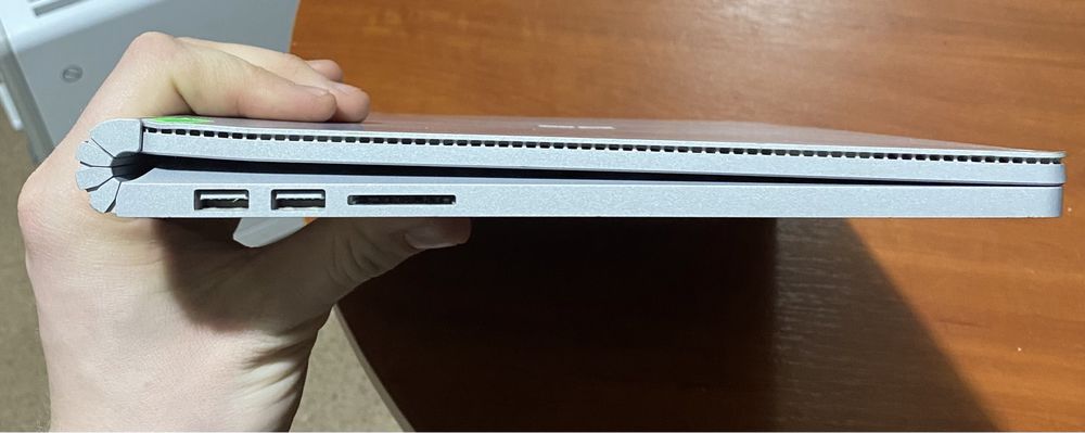 Surface ProBook IPS 13"/i7-6/ 8GB DDR4/256GB M2! M2804