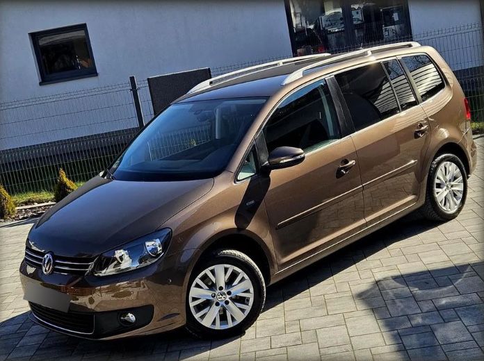 Wypozyczalnia samochodow wynajem auta / auto do wynajecia
