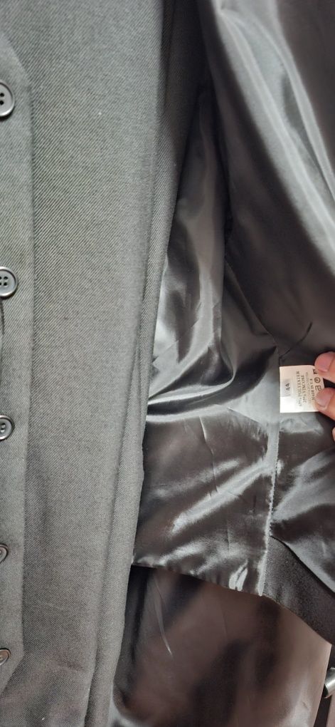 Traje académico masculino Universidade Lisboa