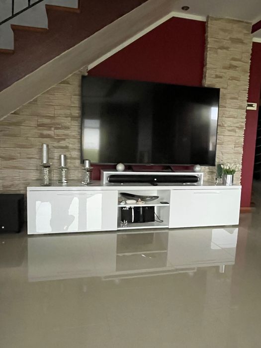 Szafka RTV pod telewizor