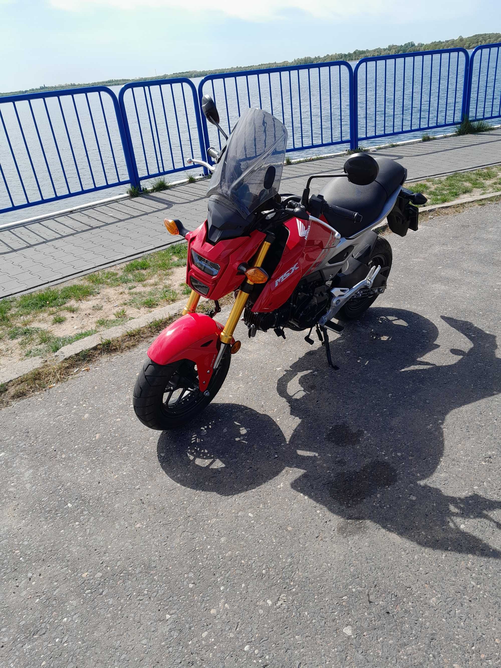 Honda MSX 125 - polski salon