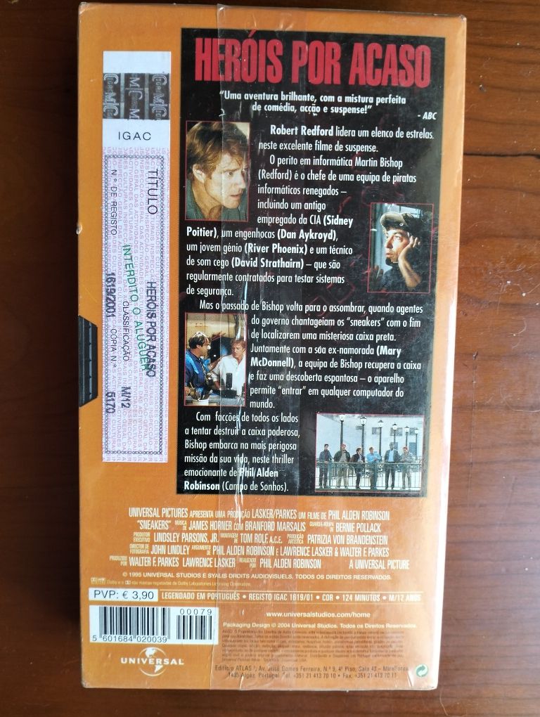 Antiga VHS "Heróis por Acaso" (selada)