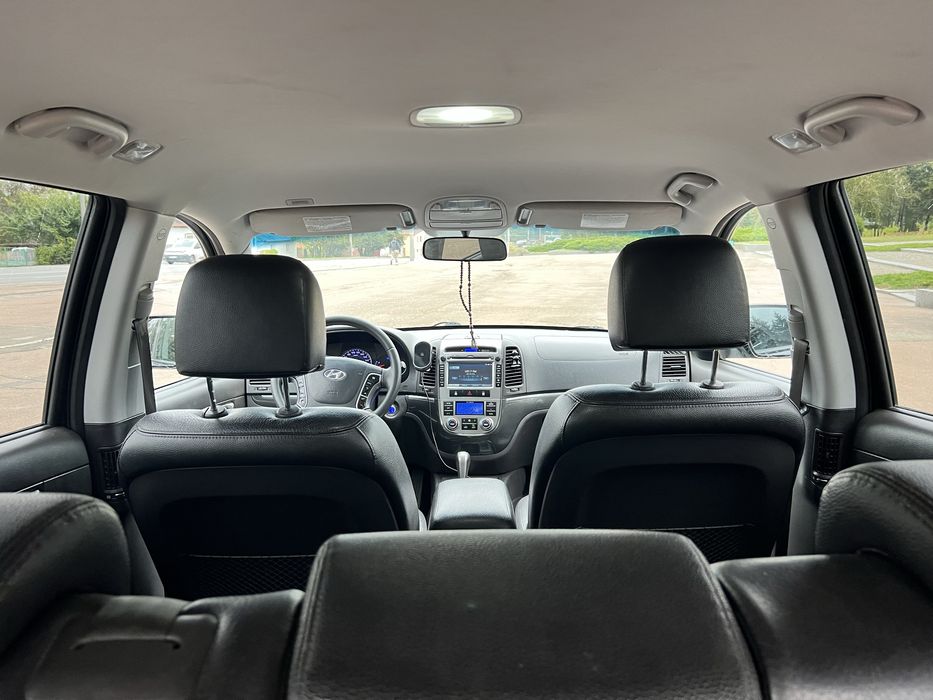 Hyundai Santa Fe 2  2011