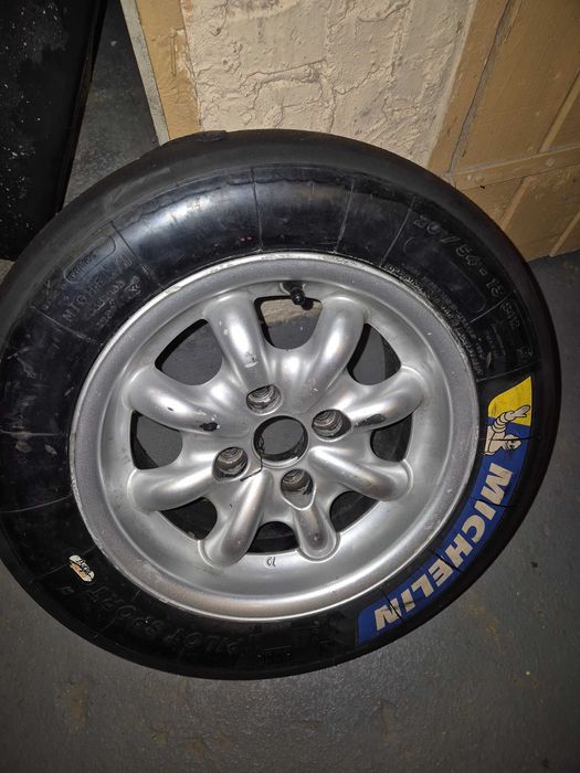 Intry intra 13x7  honda civic michelin slick pirelli