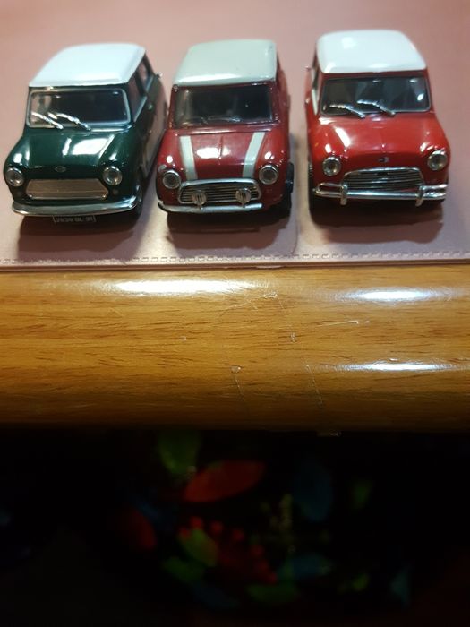 Miniaturas de coleção MINIS