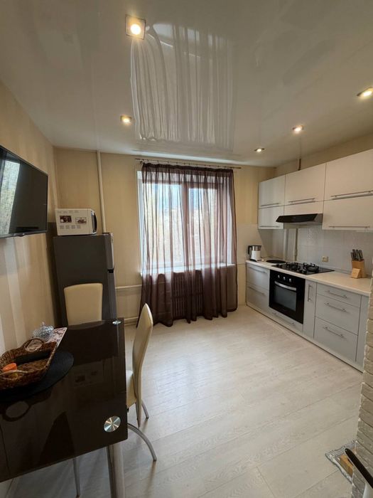 Продам 1к на ж/м Тополь 3