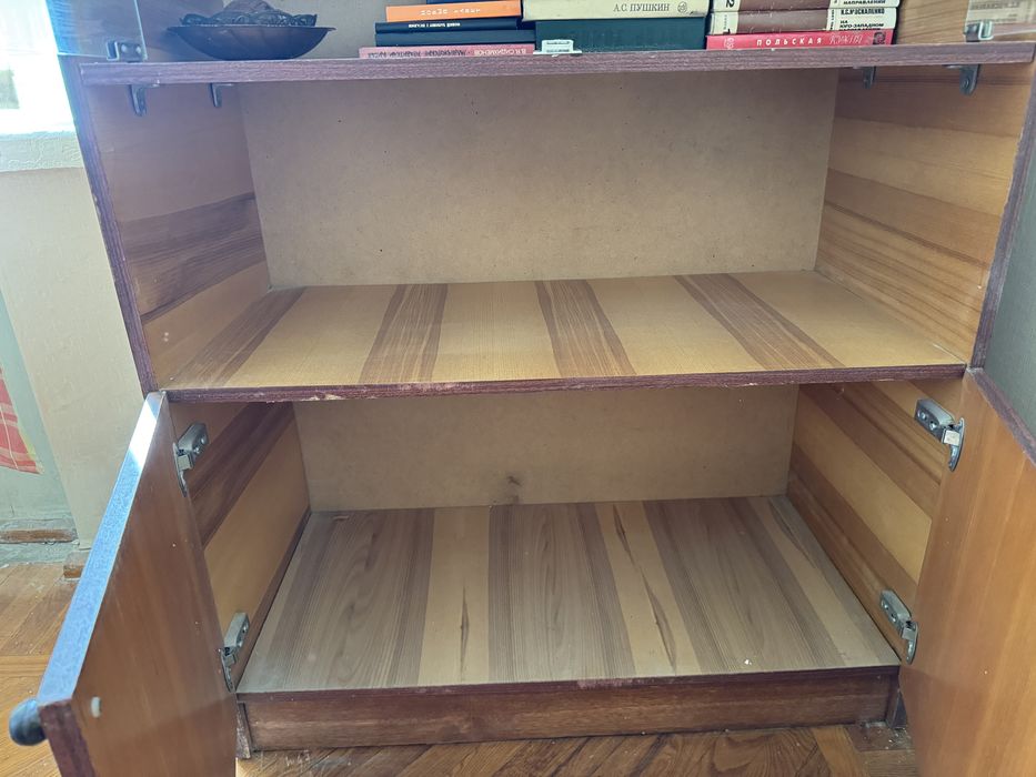 Книжный шкаф СССР
