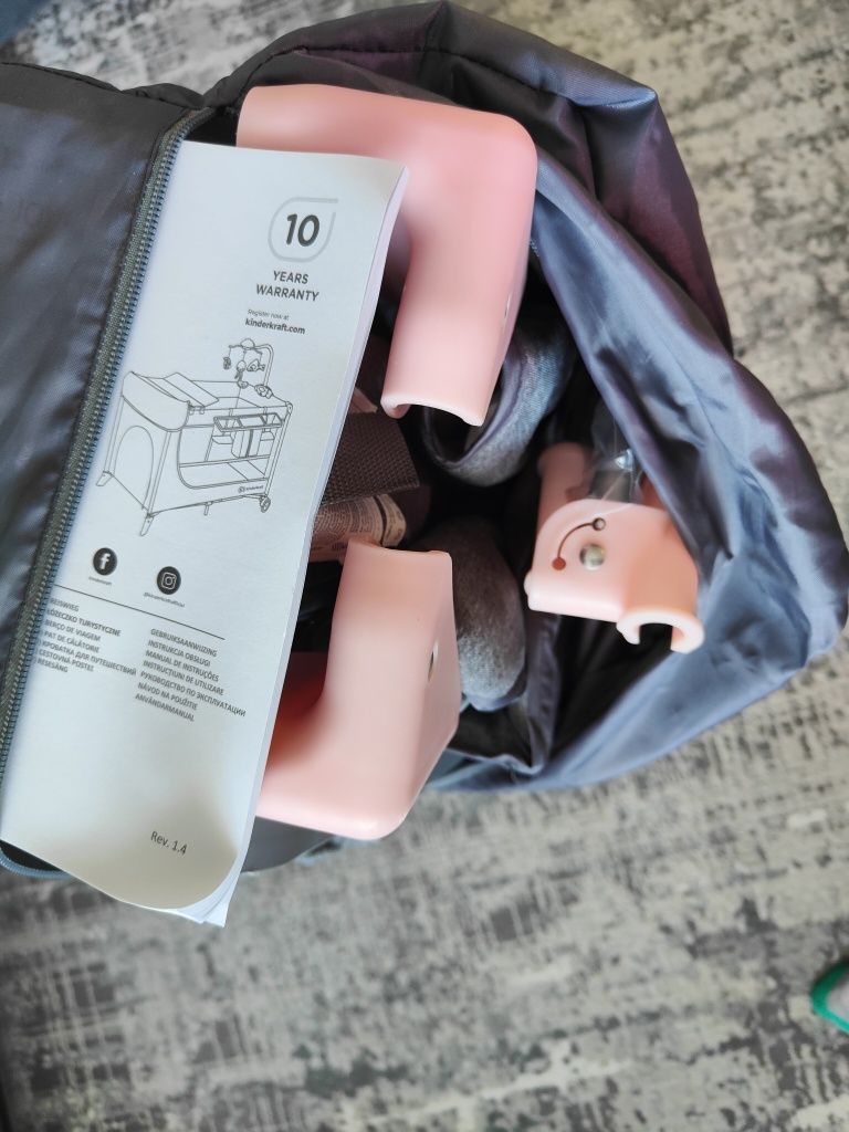Łóżeczko turystyczne kinderkraft joy szaro różowe