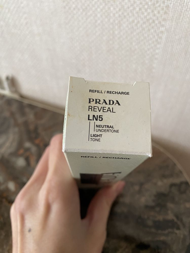 Prada тональний крем LN 5 refill