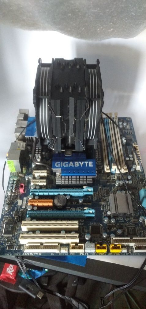 Системный блок 1366 Gigabyte x58 ud3r + процессор xeon e5649