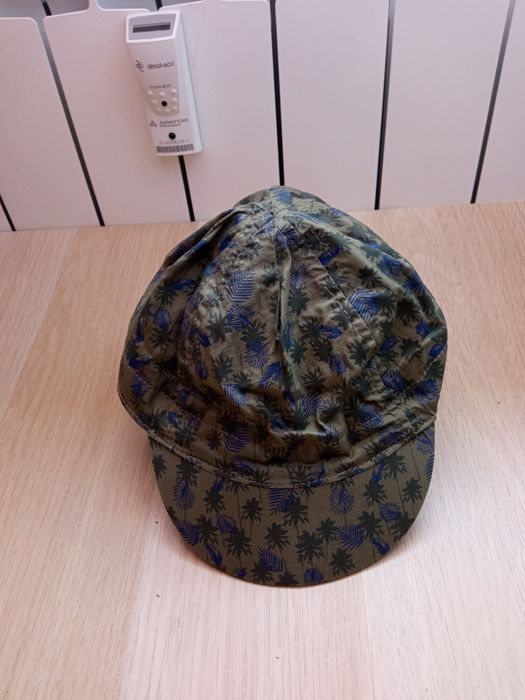 Czapka z daszkiem chłopięca