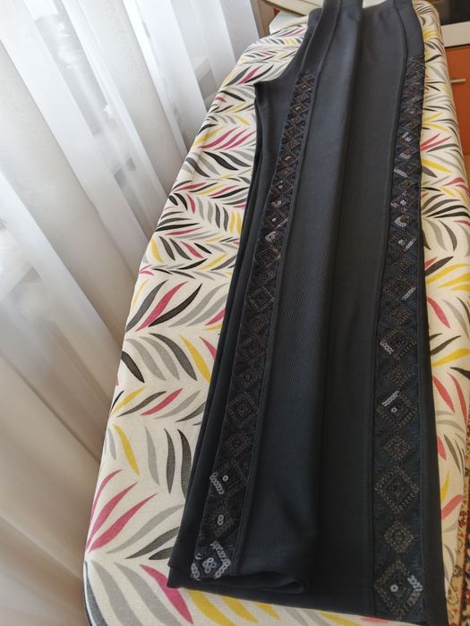 Продам брюки женские 3хл черные импортные с утяжкой длина 110см фабрич